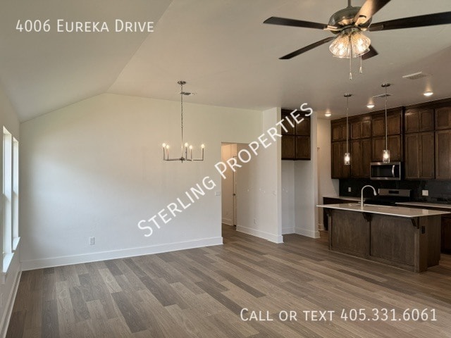 Building Photo - 4006 Eureka Dr