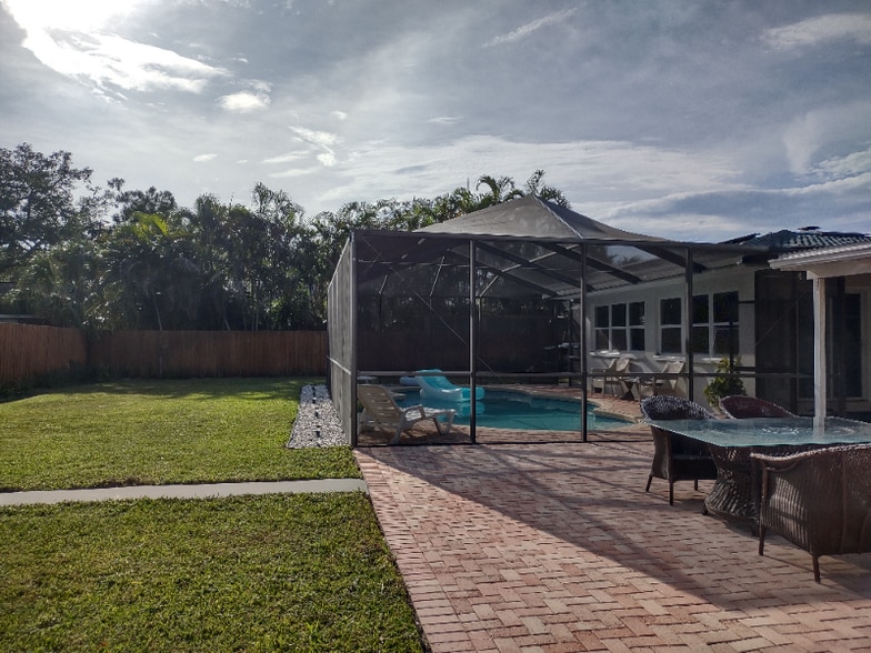 Building Photo - 2754 Renatta Dr