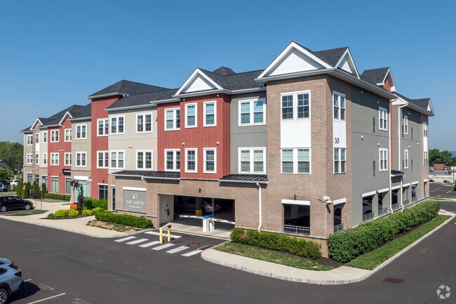Building Photo - The Lofts at Town Center