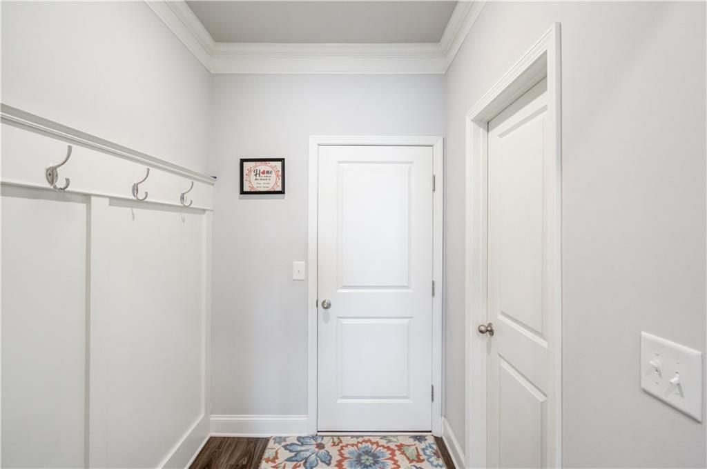 Building Photo - 404 Henson Farm Dr