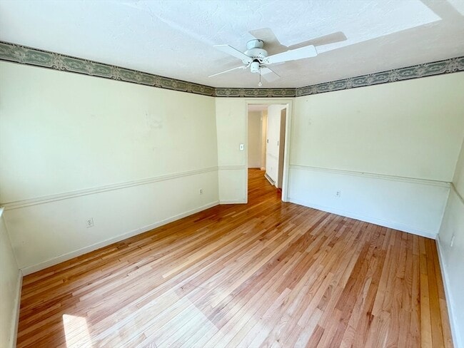 Building Photo - 50 Treetop Park