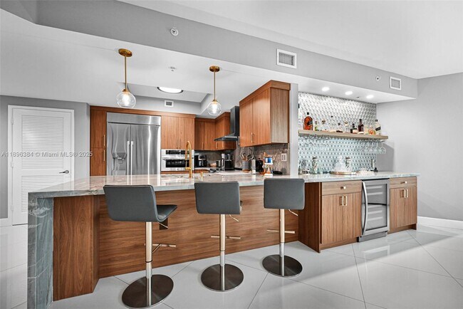 Building Photo - 250 Sunny Isles Blvd
