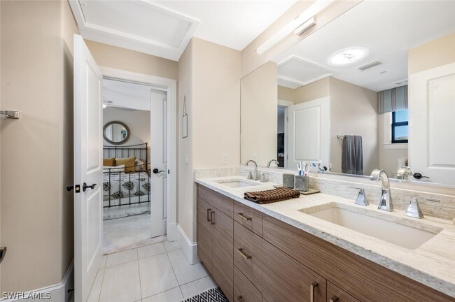 Building Photo - 2343 Traditions Ct