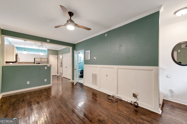 Building Photo - 1079 Sims St SW