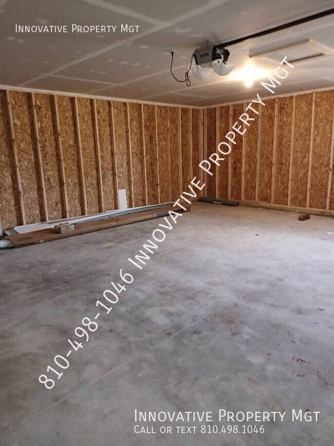 Building Photo - 4354 Elms Rd