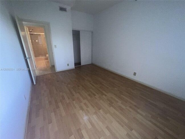 Building Photo - 8816 Collins Ave