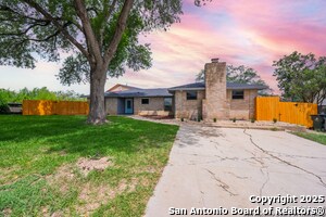 Primary Photo - 1002 River Oak Dr