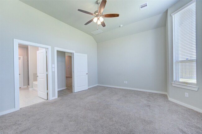 Building Photo - 20807 Shawbrook Dr