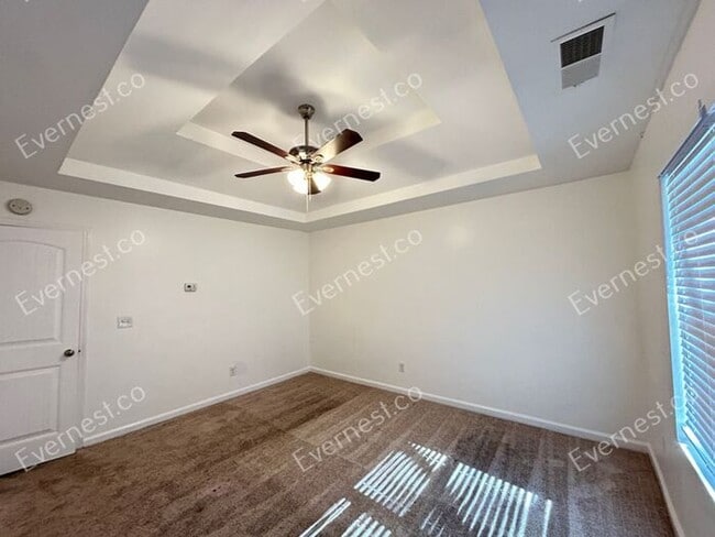 Building Photo - 5876 Grande River Rd