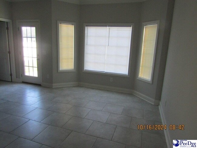 Building Photo - 1481 Rosedale St