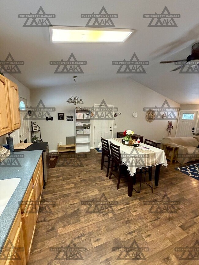 Building Photo - 3BR Home in North Pole | Fenced Yard/Pet Friendly + Garage | Available June 15