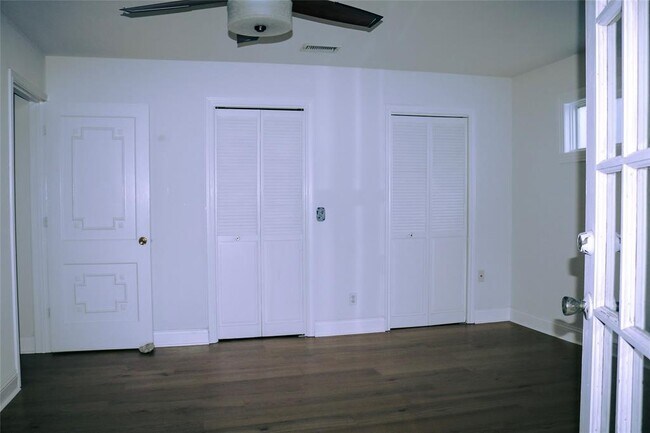 Building Photo - 4804 Caswell Ave
