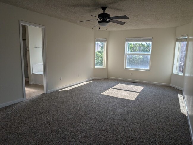 Building Photo - Spacious 2-Story Home with 3-Car Garage in...