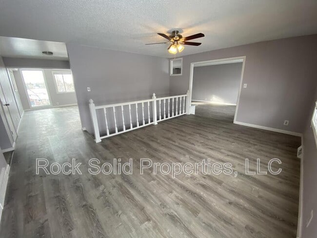 Building Photo - 4703 E 17th St