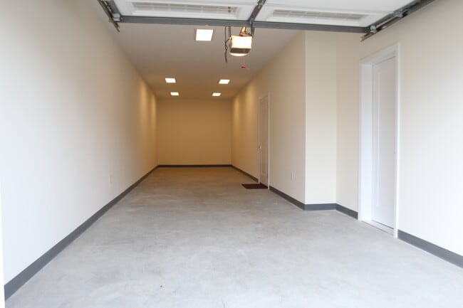 Building Photo - 70 Belvidere Ave