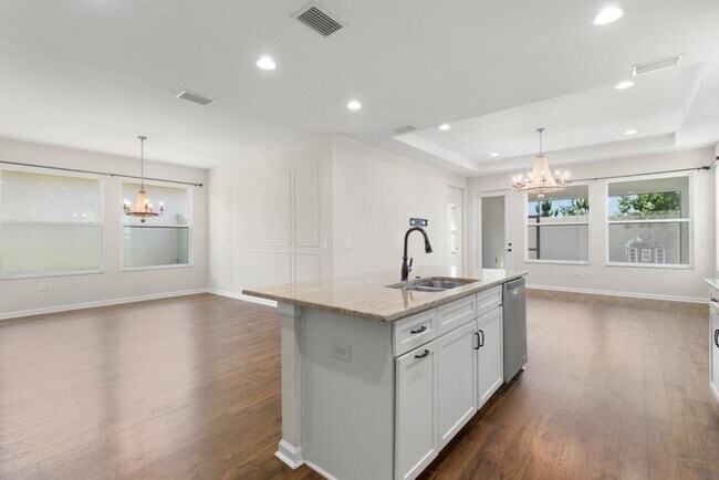 Building Photo - BEAUTIFUL Home for Rent in Estancia with T...