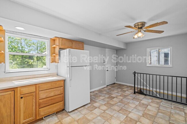 Building Photo - 10423 Balmoral Dr