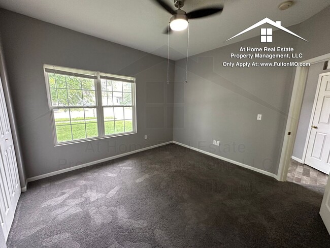 Building Photo - 999 Boulder Ct