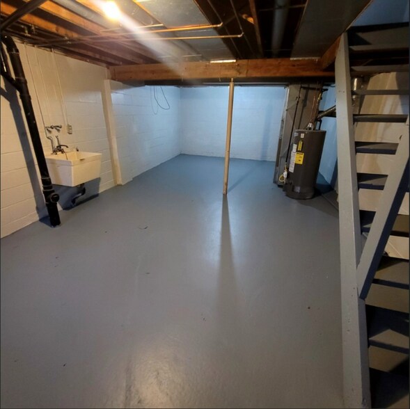 Building Photo - 2777 Kipling Ave NW