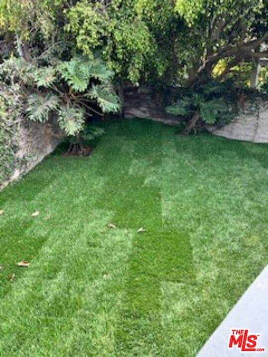 Building Photo - 620 25th St