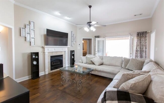 Building Photo - 521 Breckinridge Ln