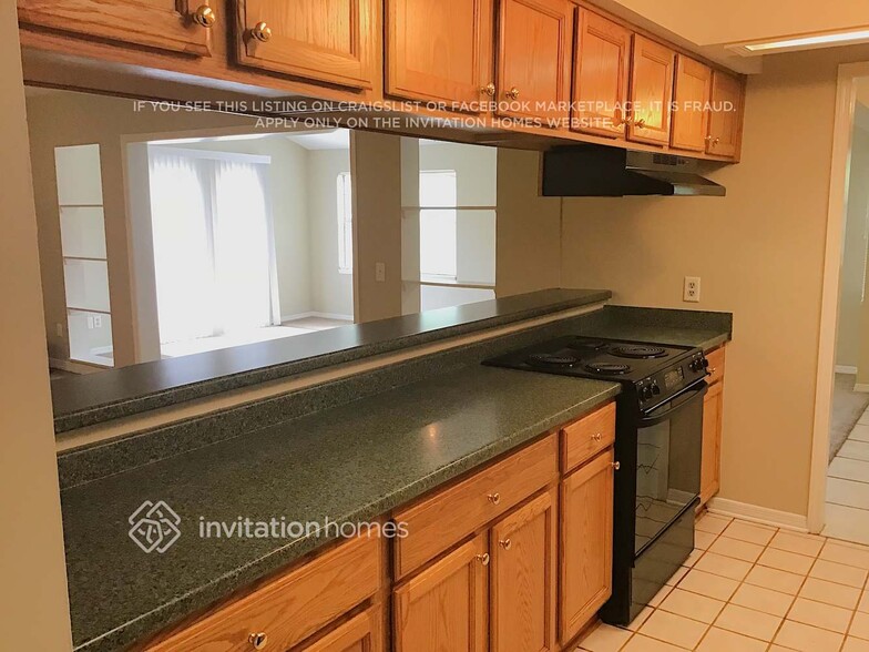 Building Photo - 13055 Bent Pine Ct E