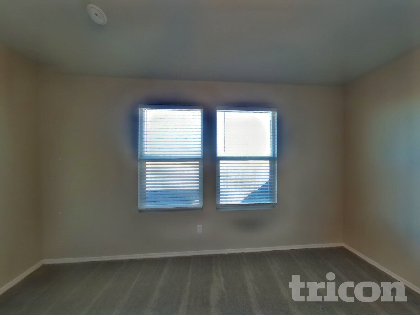 Building Photo - 5125 Sidesaddle Dr