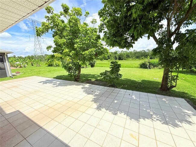 Building Photo - 2055 Victoria Falls Dr