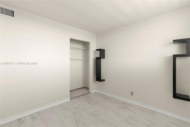 Building Photo - 3703 NE 166th St