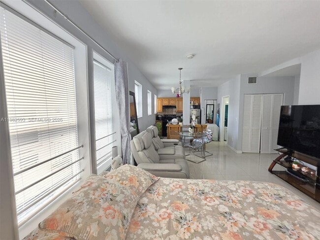 Building Photo - 1027 Pennsylvania Ave