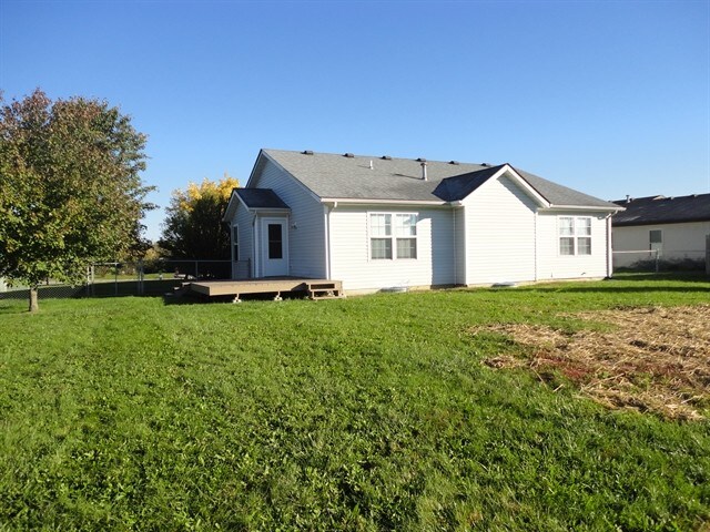 Building Photo - 7128 Brookstone Dr