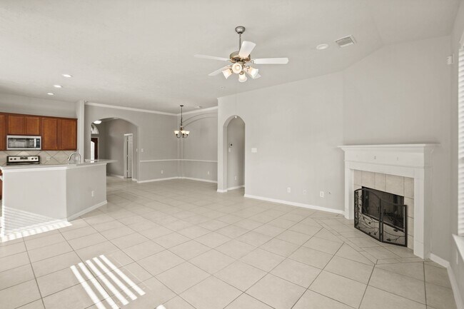 Building Photo - 24607 Lake Path Cir