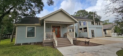Building Photo - 409 Perkins Ave