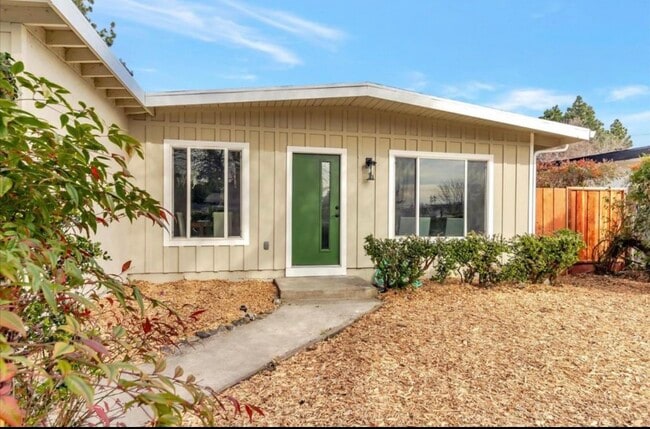 Primary Photo - locridge