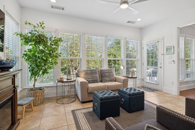 Building Photo - 239 Antebellum Ln