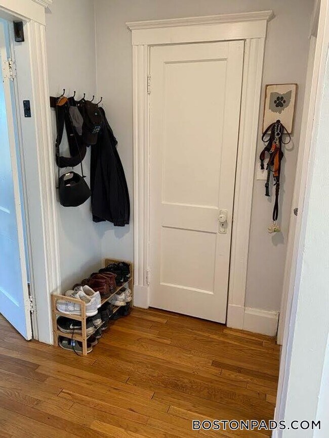 Building Photo - 233 Lafayette St