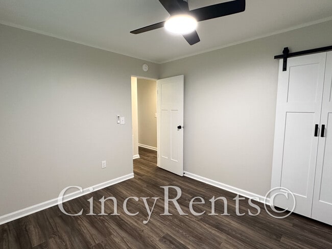 Building Photo - 988 Stratford Pl