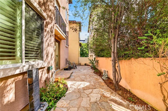 Building Photo - 12914 Agustin Pl