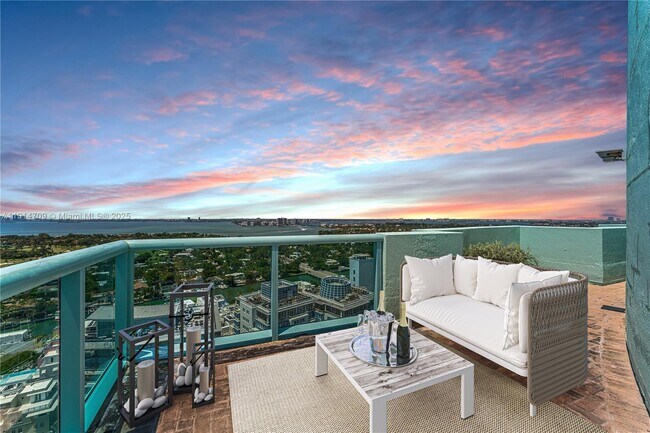 Building Photo - 6000 Indian Creek Dr