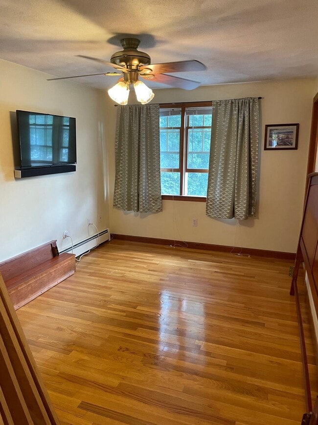 Building Photo - 12 Water St