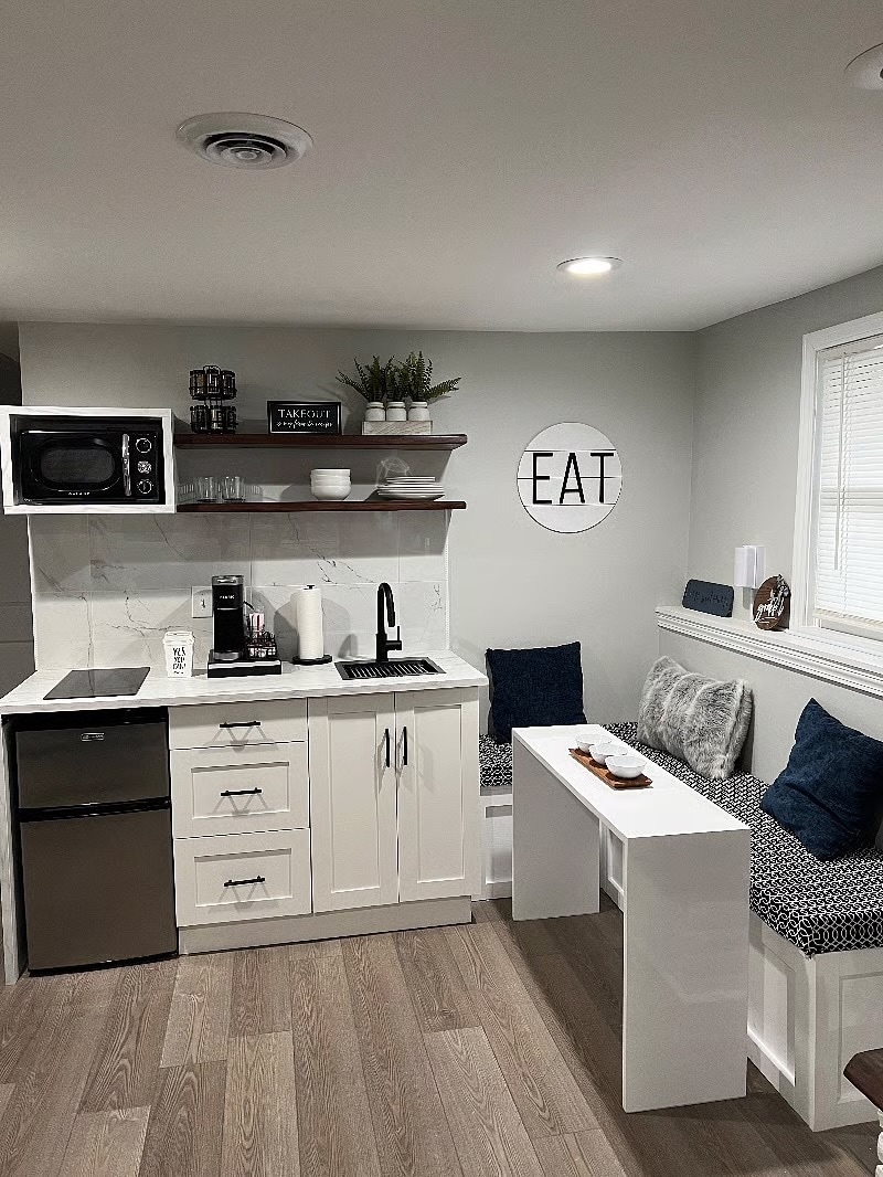 Kitchenette - 1344 Pinnacle Rd