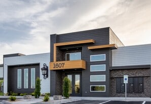 Building Photo - Pompeo Village