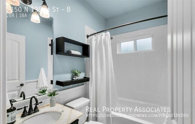 Building Photo - 2150 N 135th St