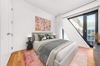 Building Photo - 123 Melrose St