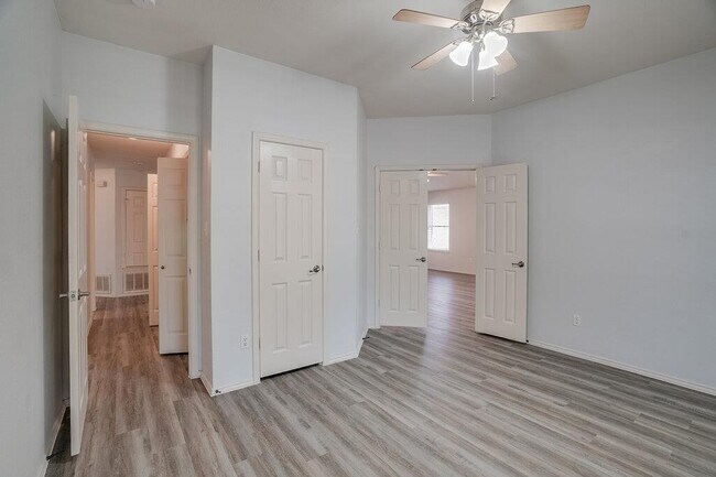 Building Photo - 3310 Zinfandel Ln