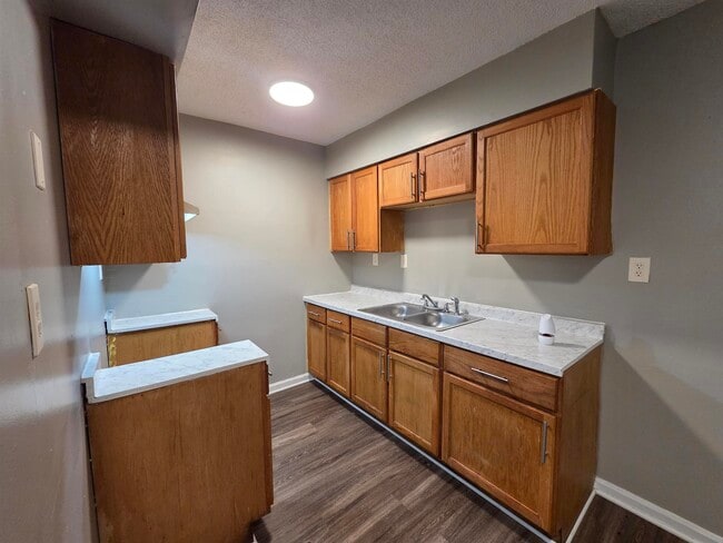 Building Photo - 3277 Valley Stream Cove