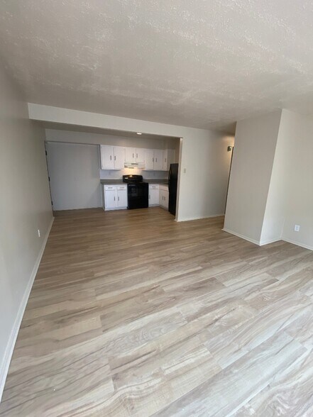 Building Photo - 3729G Morganford Rd