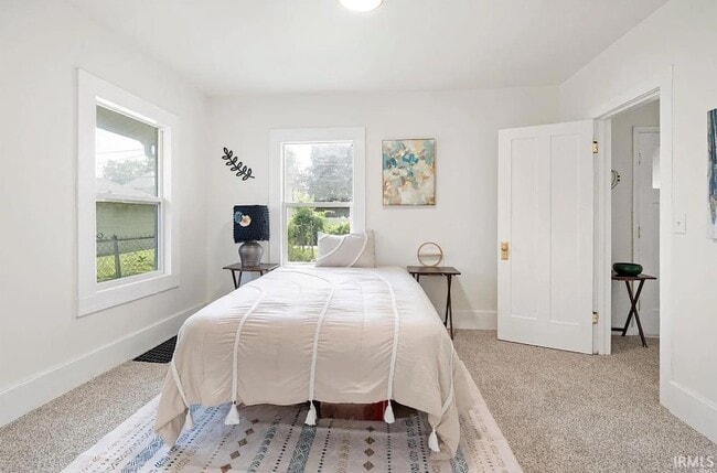 Building Photo - 515 W Jackson St