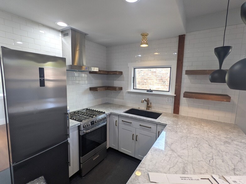 kitchen - 3554 4th Ave