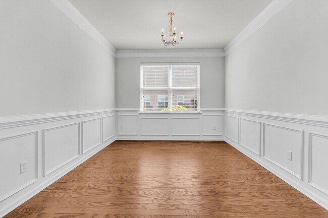 Building Photo - 5 Bedroom 3 Bath Home Located in Sophia Landing in Goose Creek